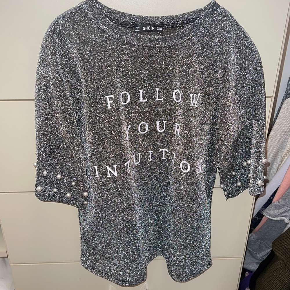Sparkly top with pearl detail
